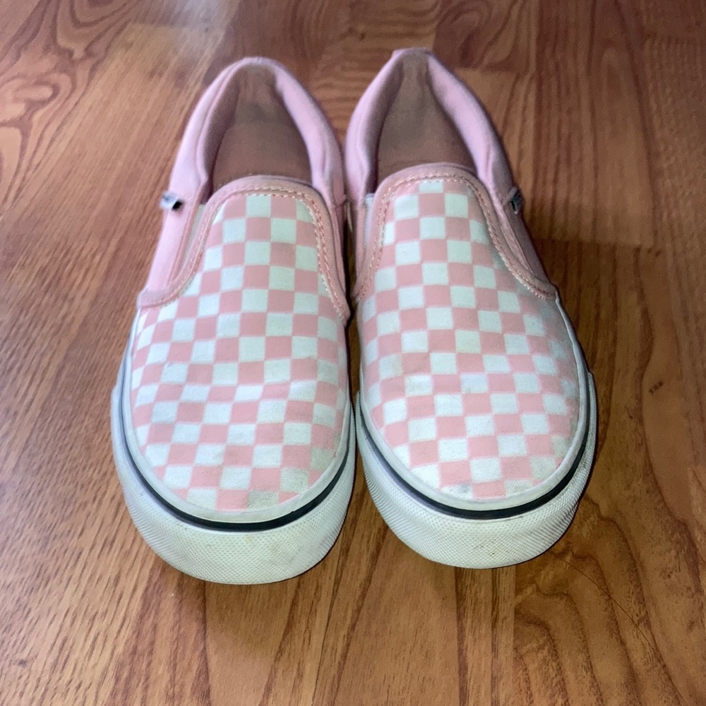 pink checkered vans